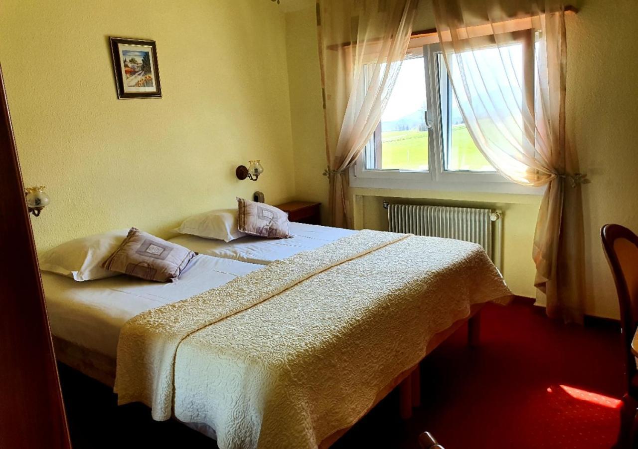 Hotel L'Oree Des Roches Saales Esterno foto